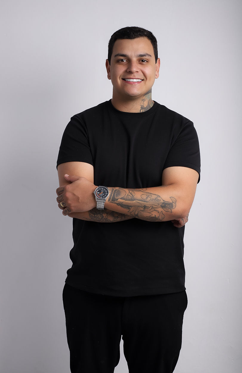 Paulo Henrique, fundador da Li Barbearia e instrutor da Start Barber Pro